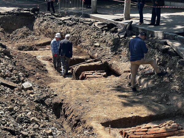 Захоронения изучают специалисты Национального агентства по охране культурного наследия. - Sputnik Грузия