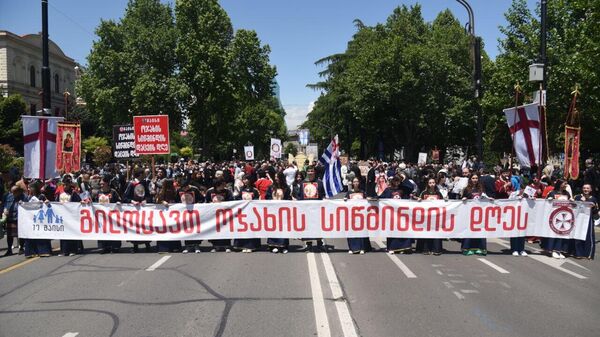 Центральные улицы Тбилиси перекроют для транспорта в связи с шествием 17 мая