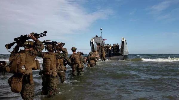 Морские пехотинцы США во время совместных учений НАТО BALTOPS 22 в Устке, Польша. Архивное фото - Sputnik Грузия