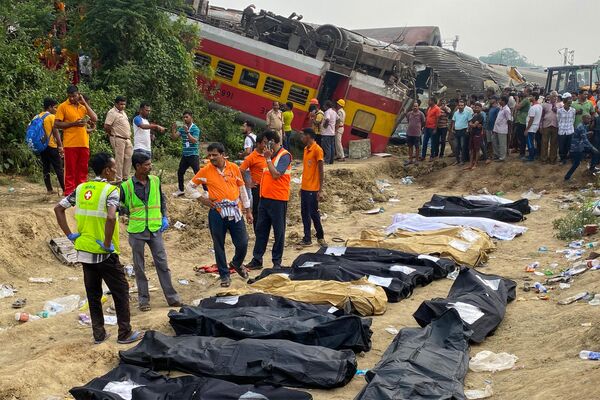 Количество жертв при столкновении поездов достигло 288 человек. - Sputnik Грузия
