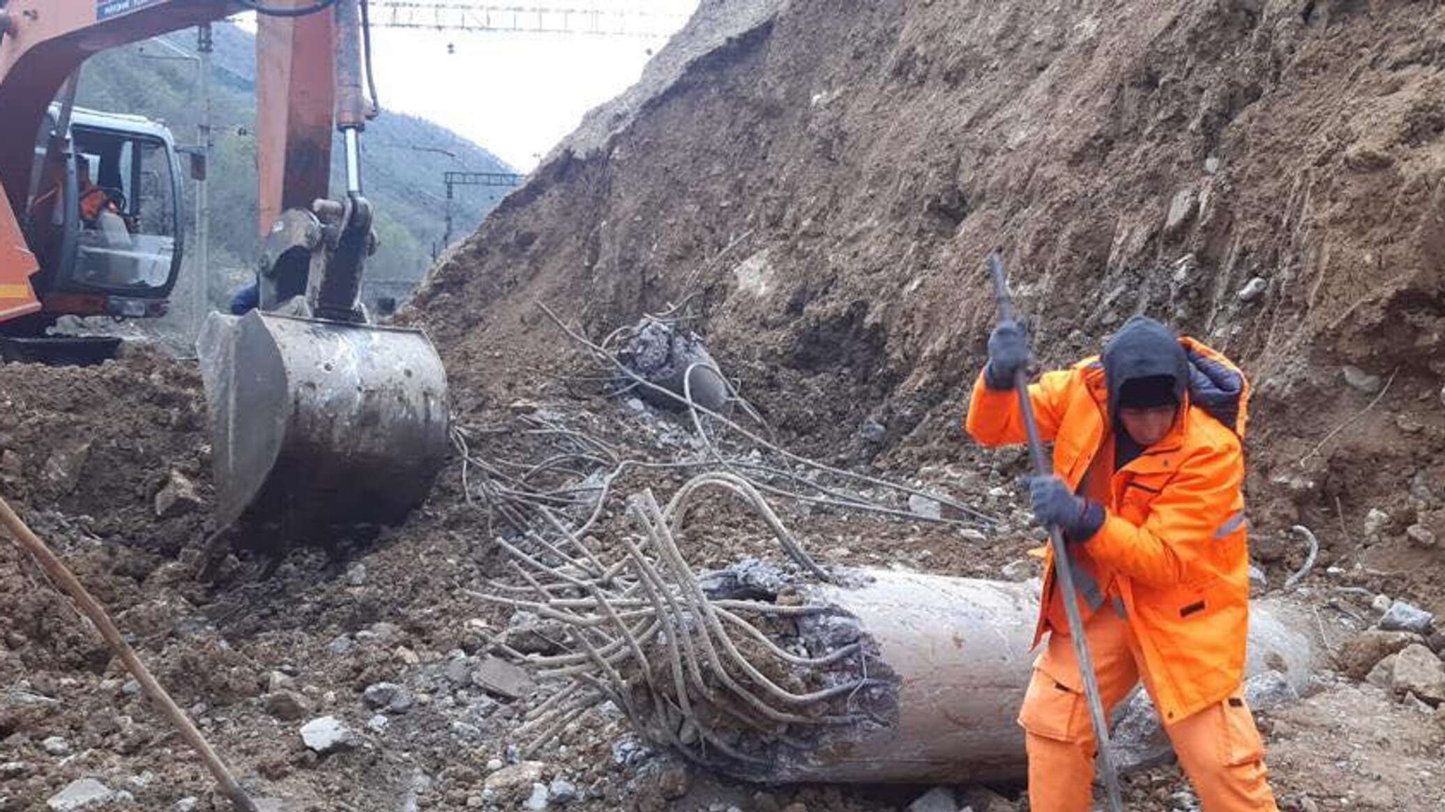 Когда возобновится движение поездов по железной дороге в Грузии