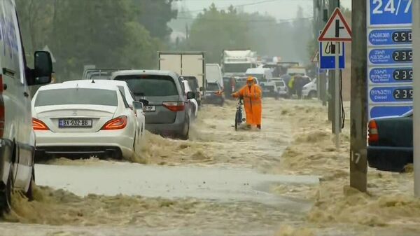 Наводнение в Западной Грузии: видео с места стихийного бедствия - Sputnik Грузия