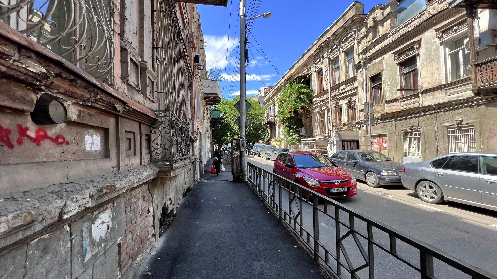Старые дома, старый город - район Чугурети в Тбилиси - Sputnik Грузия, 1920, 26.08.2023