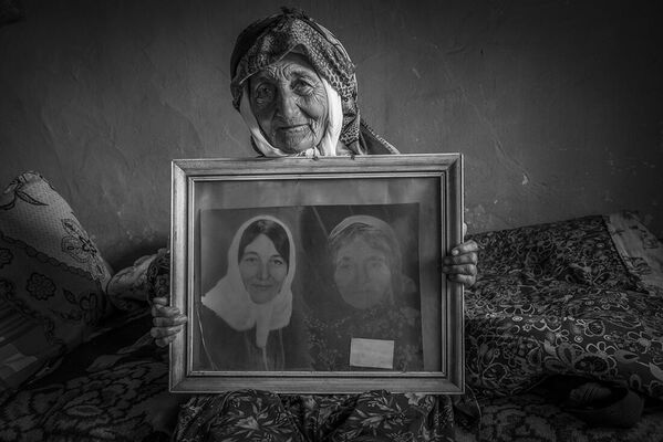 Снимок &quot;Генклик2&quot; турецкого фотографа Озгура Секмена, победивший в категории &quot;Портрет&quot;. - Sputnik Грузия
