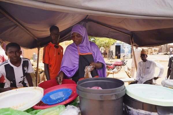 Вследствие страны ЭКОВАС прекратили все коммерческие и финансовые операции с Нигером, а также ввели санкции против лиц, причастных к перевороту. - Sputnik Грузия