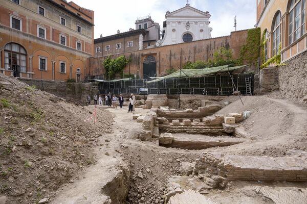 Археологи в Риме обнаружили, предположительно, остатки театра, построенного императором Нероном в первом веке нашей эры. - Sputnik Грузия