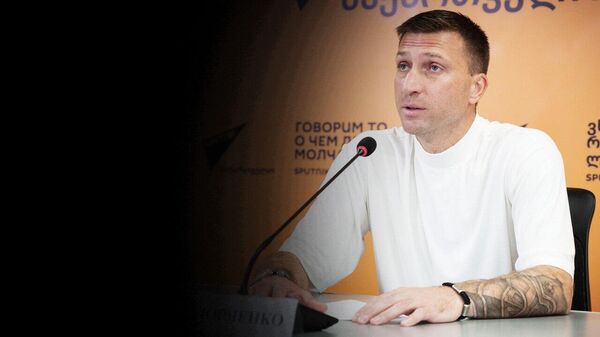 Возраст – не критерий: Вратарь Юрченко о футбольной карьере и мотивации - видео - Sputnik Грузия