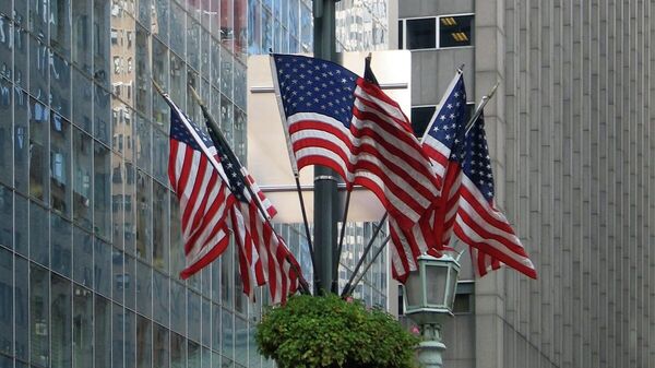 Флаги США на улице Нью-Йорка, архивное фото - Sputnik Грузия