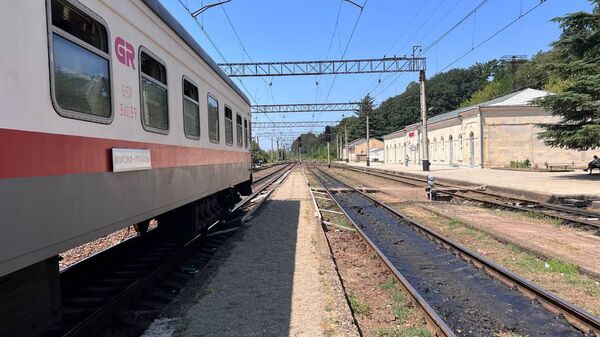 Железная дорога. Железнодорожная станция в Самтредиа - Sputnik Грузия
