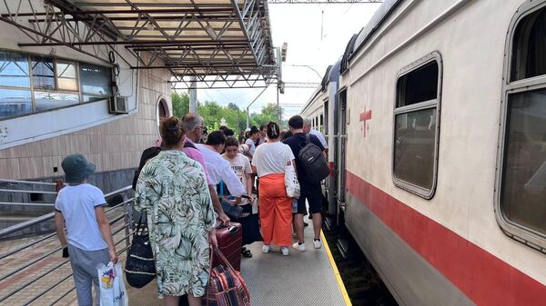Загорелся пассажирский поезд Тбилиси-Озургети – идет эвакуация