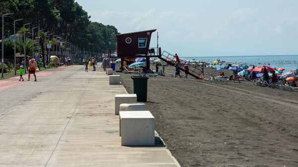 Курортный поселок Уреки - пляж и магнитные пески - Sputnik Грузия