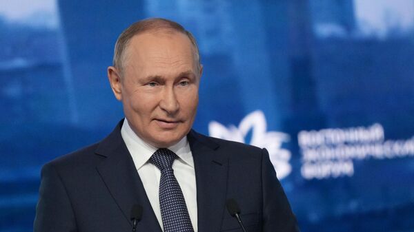 Президент РФ В. Путин принял участие в VII Восточном экономическом форуме - Sputnik Грузия