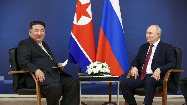 Президент РФ В. Путин посетил космодром Восточный и встретился с лидером КНДР Ким Чен Ыном - Sputnik Грузия