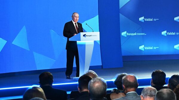 Президент РФ В. Путин принял участие в работе дискуссионного клуба Валдай - Sputnik Грузия