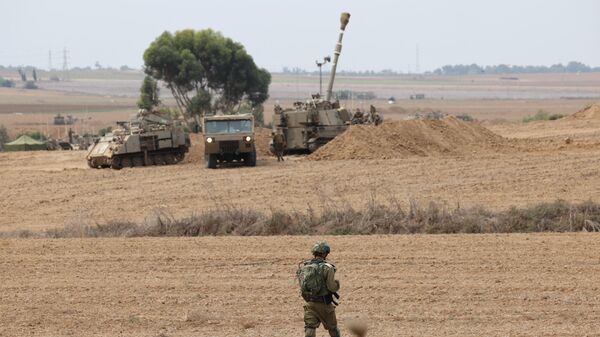 Израильская армия разместила артиллерию на юге страны, близ территории Палестины - Sputnik Грузия