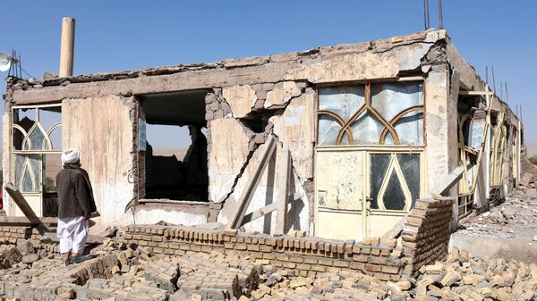 Разрушенный в результате землетрясения дом в провинции Герат в Афганистане - Sputnik Грузия