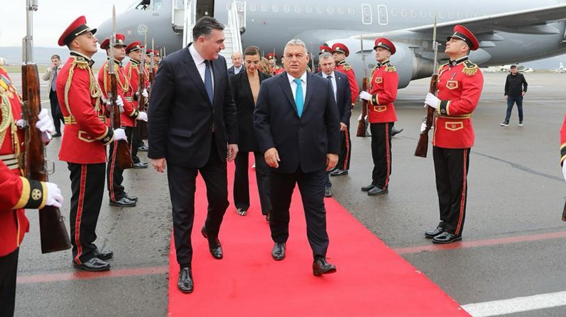 Премьер Венгрии Виктор Орбан прибыл в столицу Грузии - Sputnik Грузия, 1920, 10.10.2023