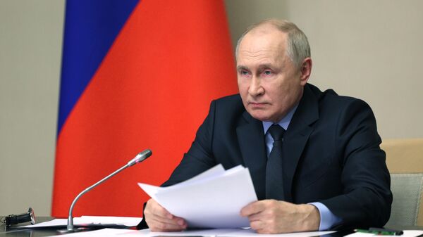 Президент РФ В. Путин провел совещание с членами Совбеза РФ, правительства РФ и руководством силовых ведомств - Sputnik Грузия