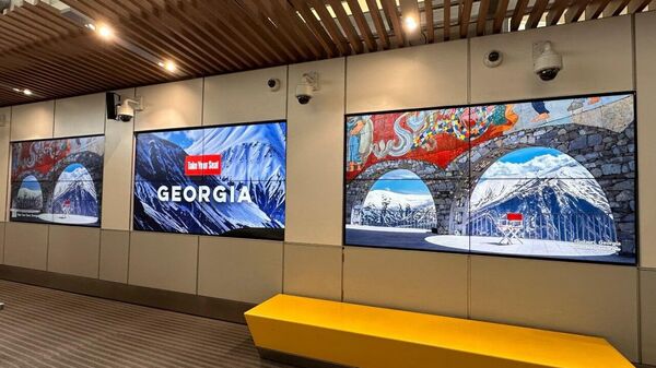 В аэропорту Торонто разместили фотографии разных уголков Грузии - Sputnik Грузия