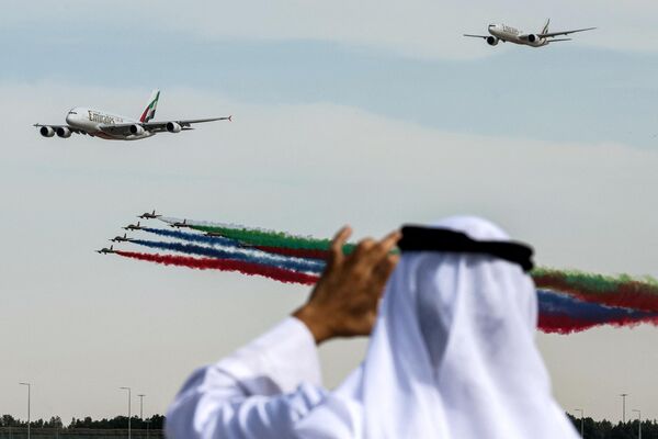 В Дубае открылась 18-я Международная авиационно-космическая выставка Dubai Airshow 2023. - Sputnik Грузия