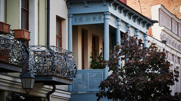 Старый Тбилиси, тбилисские балкончики - Sputnik Грузия