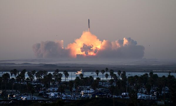 Запуск ракеты SpaceX Starship со Звездной базы в штате Техас. - Sputnik Грузия