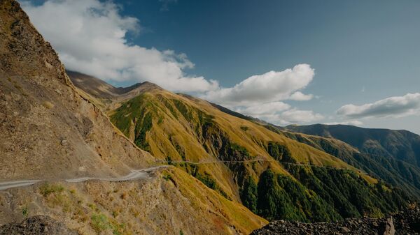 Достопримечательности Грузии : горы в регионе Тушети и впечатляющий пейзаж - Sputnik Грузия