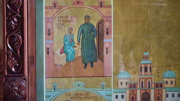 Изображение Сталина на иконе Матроны Московской в соборе Святой Троицы - Sputnik Грузия