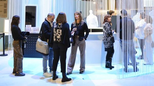 Грузинские бренды впервые стали участниками международной выставки моды в Париже Who's Next - Sputnik Грузия