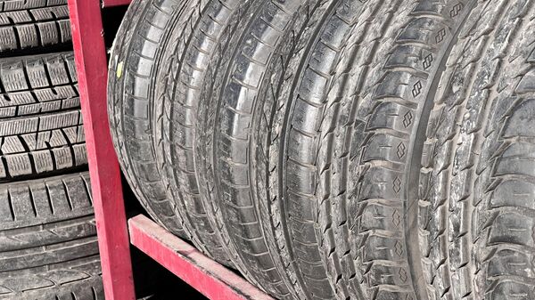 Зимние покрышки и шины , бывшие в употреблении - Sputnik Грузия