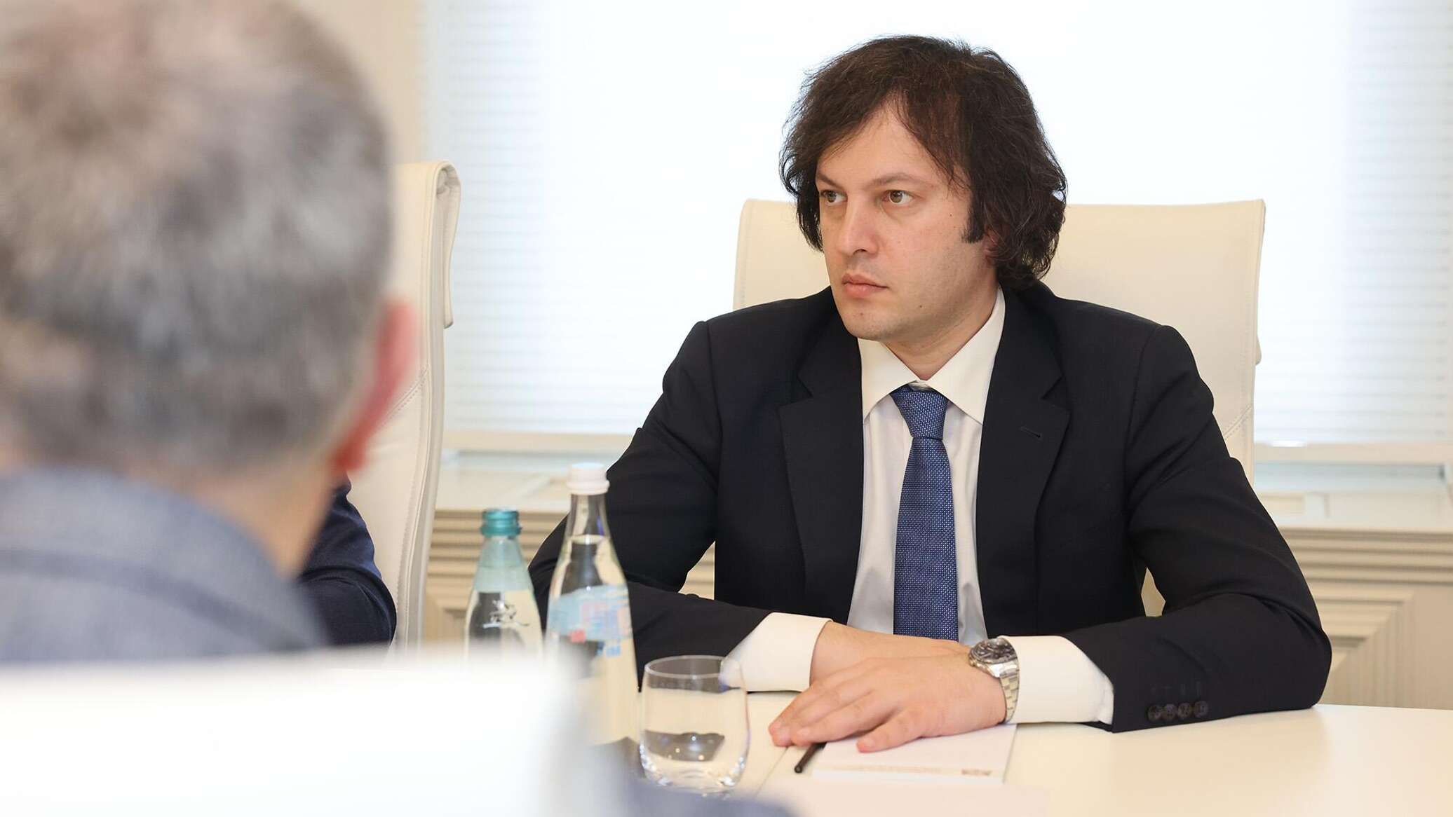 სამთავრობო კომისია სურსათსა და მედიკამენტებთან ერთად საწვავის ფასებზეც იმსჯელებს