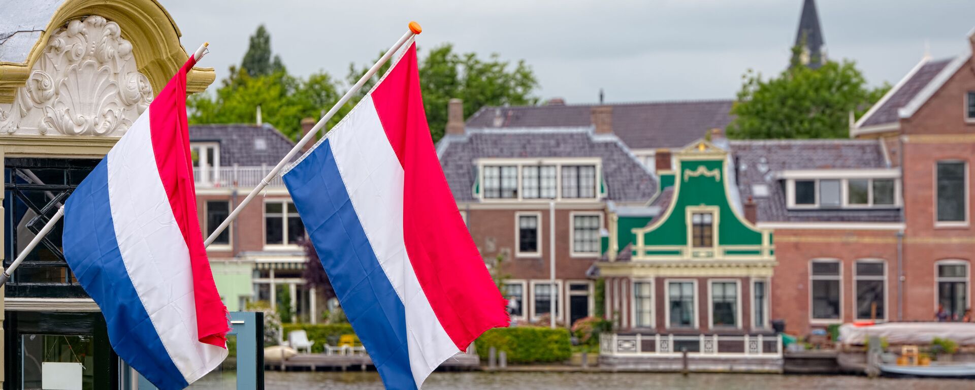 Государственный флаг Нидерландов в Заандаме - Sputnik Грузия, 1920, 02.04.2024
