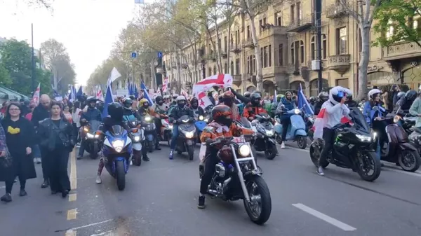 В центре Тбилиси состоялся Марш свободы – видео - Sputnik Грузия