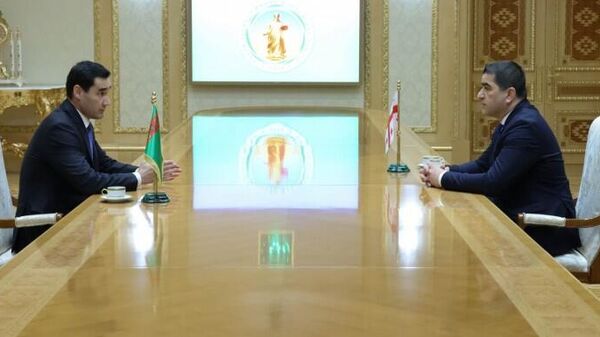Шалва Папуашвили и президент Туркменистана Сердар Бердымухамедов - Sputnik Грузия