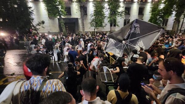 Беспорядки на акции против закона об "иноагентах" в Тбилиси - хронология событий от МВД