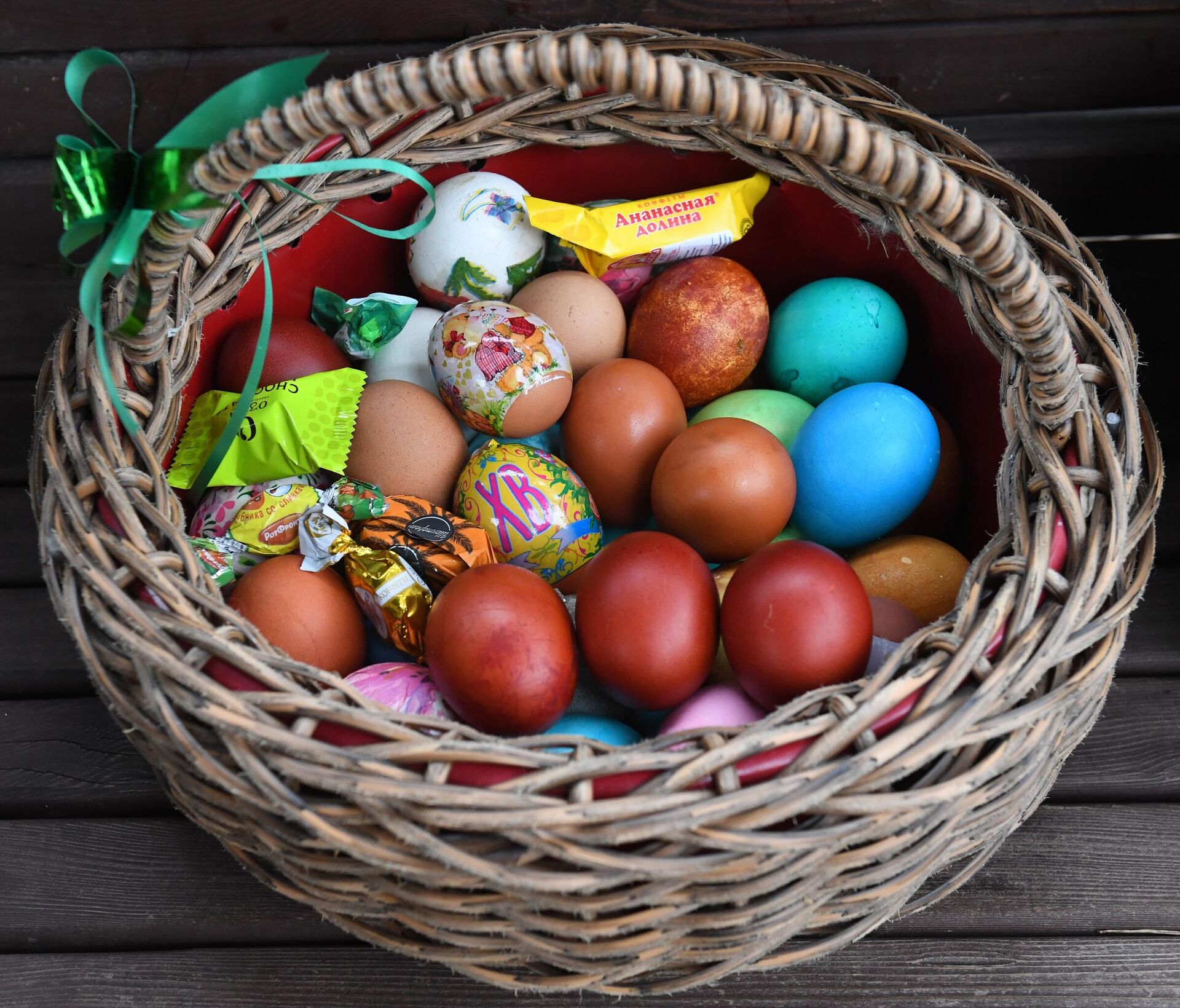 Освящение пасхальных куличей и яиц - Sputnik Грузия, 1920, 16.04.2025