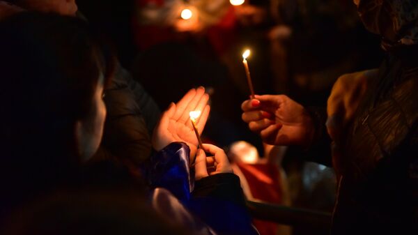 Церковь Кашвети Православные верующие встречают Пасху - Sputnik Грузия