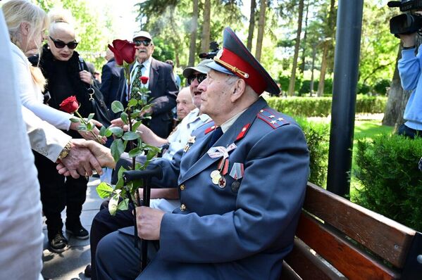 Главные праздничные мероприятия в честь Дня Победы в последние годы проходят в Тбилиси в парке Киквидзе. - Sputnik Грузия