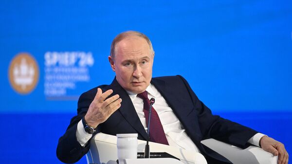 Путин: несмотря на санкции, Россия является ключевым участником мировой торговли