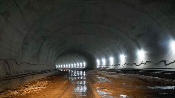 Тоннель на дороге в направлении границы Грузии с Россией - Sputnik Грузия