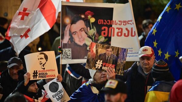 Акция протеста у здания парламента Грузии 17 ноября 2024 года - Sputnik Грузия