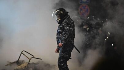 Разгон акции протеста оппозиции спецназом в ночь на 29 ноября 2024 года в центре столицы Грузии