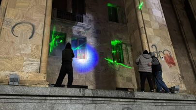 Третий день массовых протестов объединённой оппозиции в столице Грузии в ночь на 1 декабря 2024 года