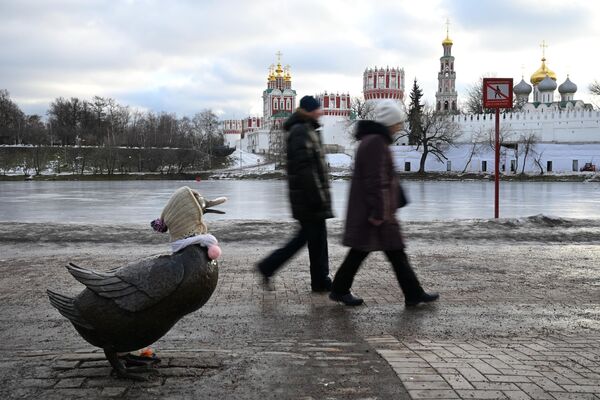 Теплая погода в Москве. - Sputnik Грузия