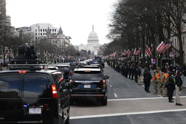 Трамп перенес ее из-за аномально холодной погоды. - Sputnik Грузия