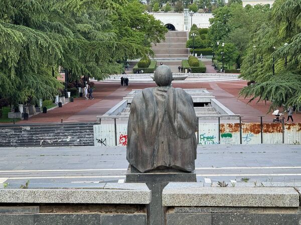 Пока неизвестно, какая судьба ждет этот исторический памятник, вокруг которого, собственно, и зародился парк. Пока неизвестно, какая судьба ждет этот исторический памятник, вокруг которого, собственно, и зародился парк. - Sputnik Грузия