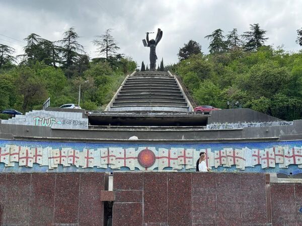 1. გამარჯვების დღის აღნიშვნის ტრადიციული ადგილი ყოველთვის ვაკის პარკი იყო 1. გამარჯვების დღის აღნიშვნის ტრადიციული ადგილი ყოველთვის ვაკის პარკი იყო - Sputnik საქართველო