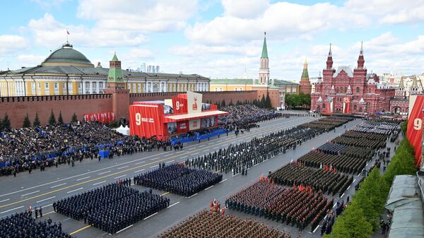 Парадные расчеты на Красной площади в Москве перед началом военного парада, посвященного 80-летию Победы в Великой Отечественной войне - Sputnik Грузия