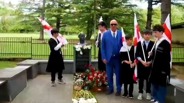 Место, где начинался путь героя: в Джвари почтили память Мелитона Кантария - Sputnik Грузия