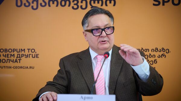 Арно Хидербегишвили - Sputnik Грузия